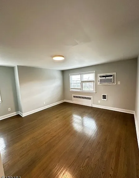 120 Union St — Photo 10