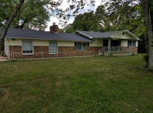815 W Harrison St, Mountain View, MO 65548