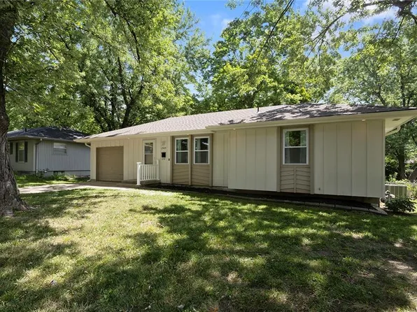 13421 Lowell Ave, Grandview, MO 64030