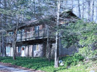 47 Calvin Rd, Weston, CT 06883