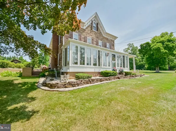 3507 Arcola Rd, Collegeville, PA 19426