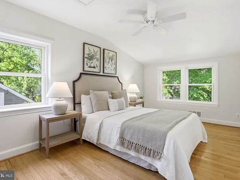 2826 W George Mason Rd — Photo 23