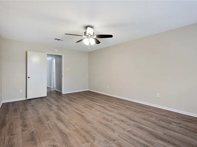 2003 Angelina Cir — Photo 8