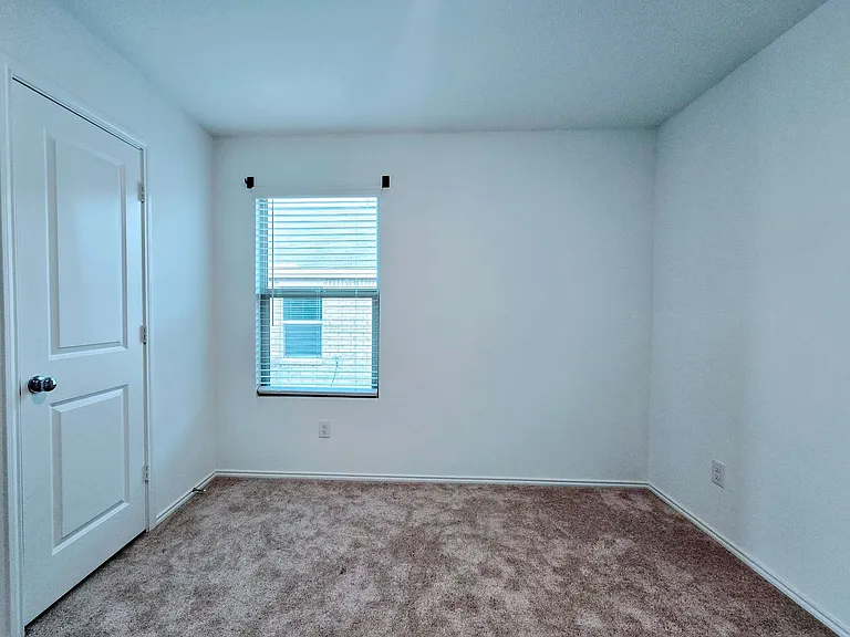 2828 Eppright Dr — Photo 13