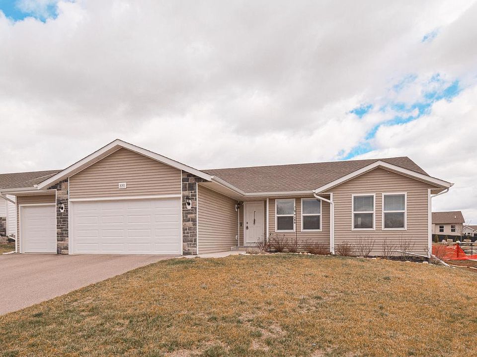 1st image of 3130 Emerald DRIVE