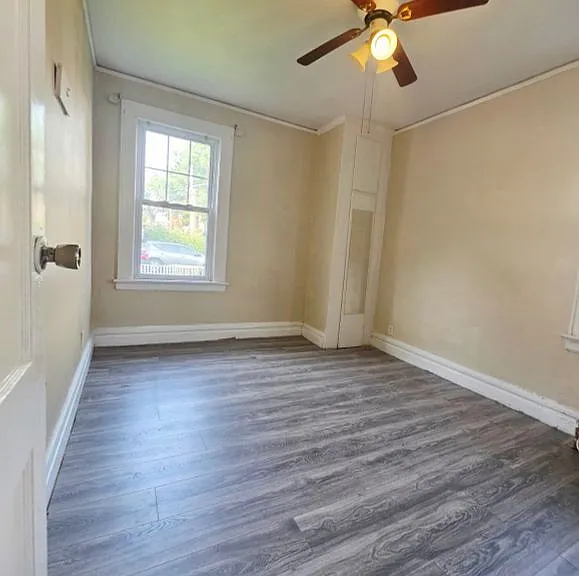 23 Maple Pl — Photo 3