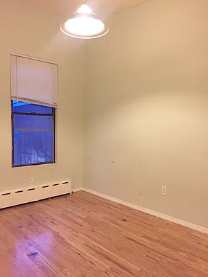 Rented by Grand & Co. | media 10