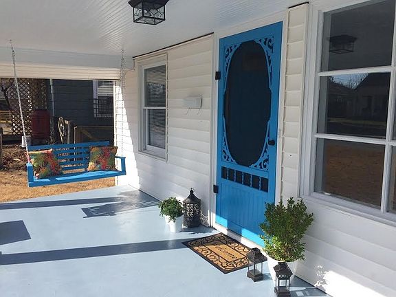 2nd image of 365 Bassett Ave