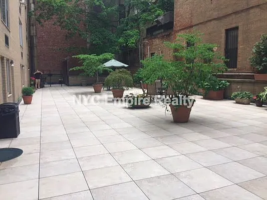 Rented by NYC Empire Realty Inc | media 23