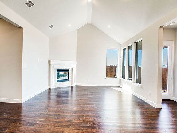 Great floorplan for entertaining