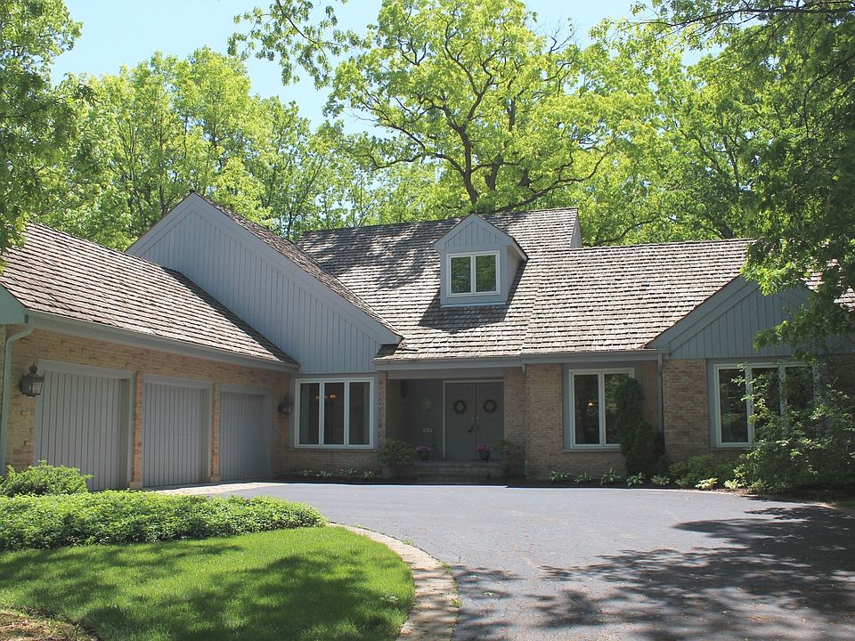 1st image of 208 Brampton Ln
