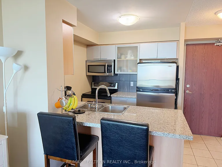 18 Harrison Garden Blvd #1805 — Photo 5