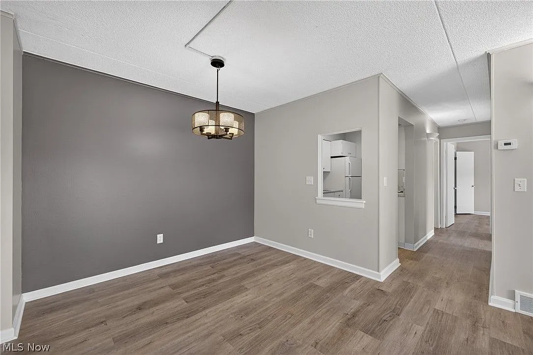 2 bed, 1100 sqft, $1,350 — Photo 4