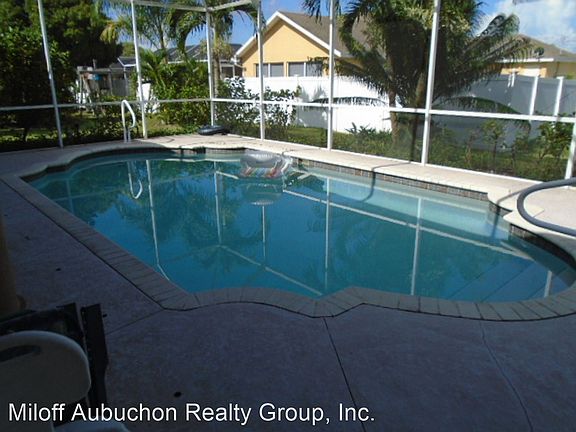 2nd image of 3024 SW 23rd Pl