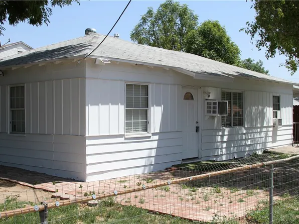 15258 La Valle St, Sylmar, CA 91342