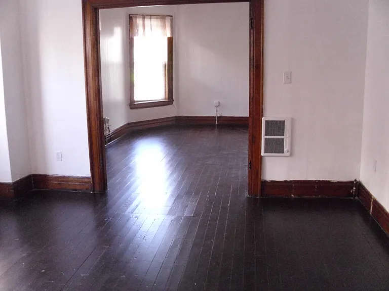 820 Macon Ave — Photo 12
