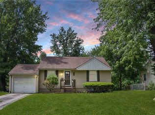 9505 E 68th St, Raytown, MO 64133
