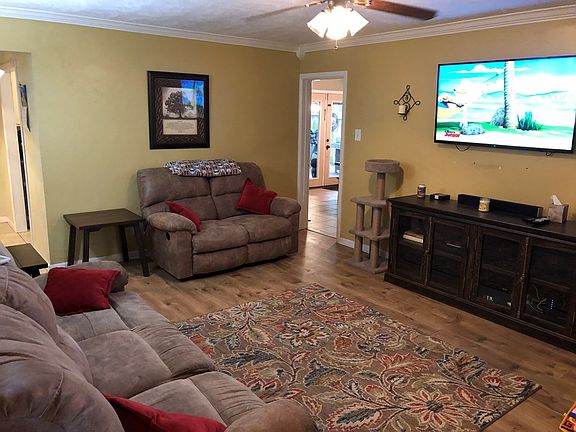 3rd image of 455 Jay Dr