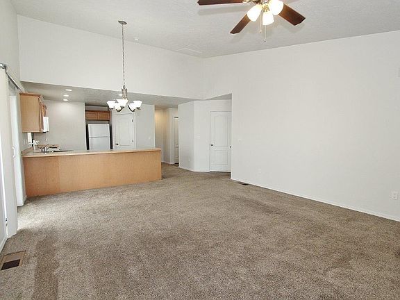 5th image of 454 Old Maple Ct #454