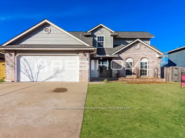 1809 SE 15th St, Moore, OK 73160