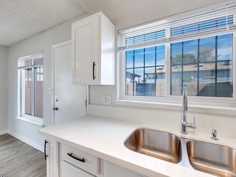 3361 Civic Center Dr #H — Photo 13