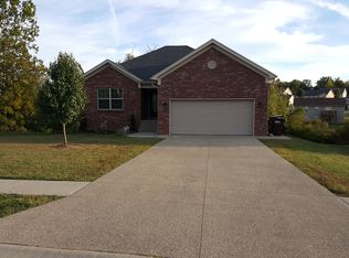 127 Berger Farm Dr, Mount Washington, KY 40047