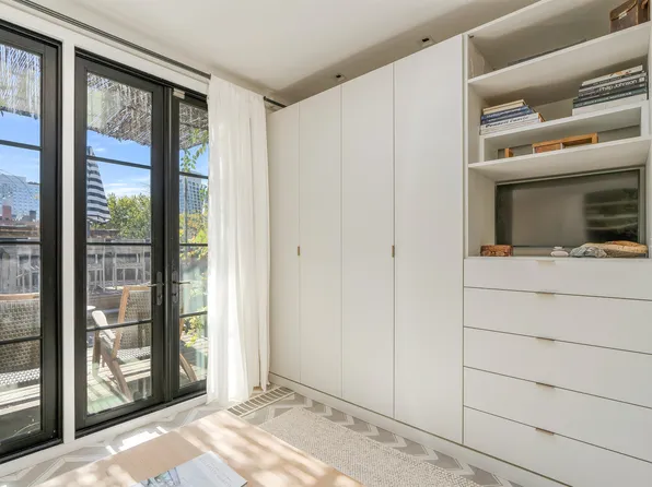 457 West 22nd Street image 29 of 45