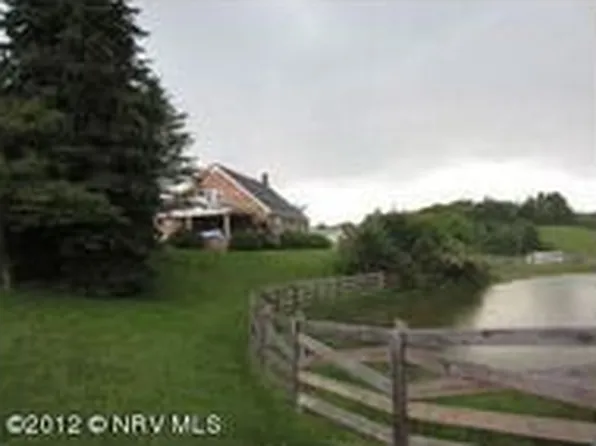 11522 Floyd Pike, Willis, VA 24380