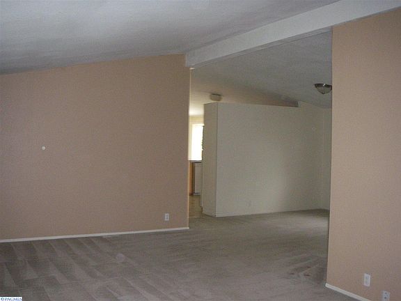 5th image of 3020 Chicory Dr