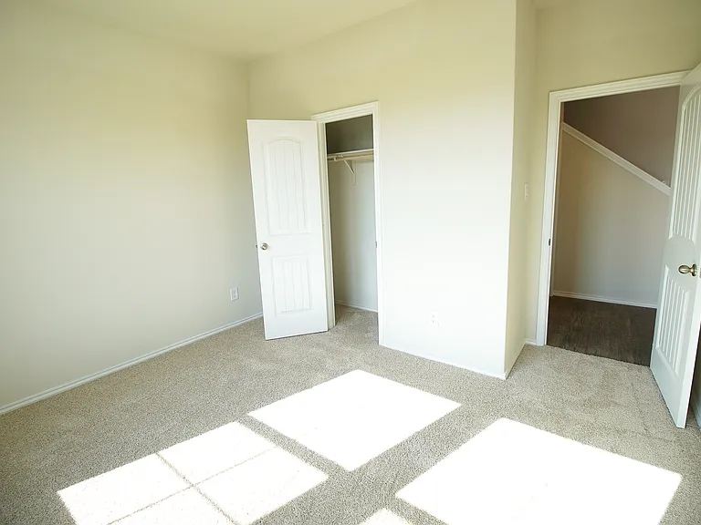 472 Desert Willow — Photo 8