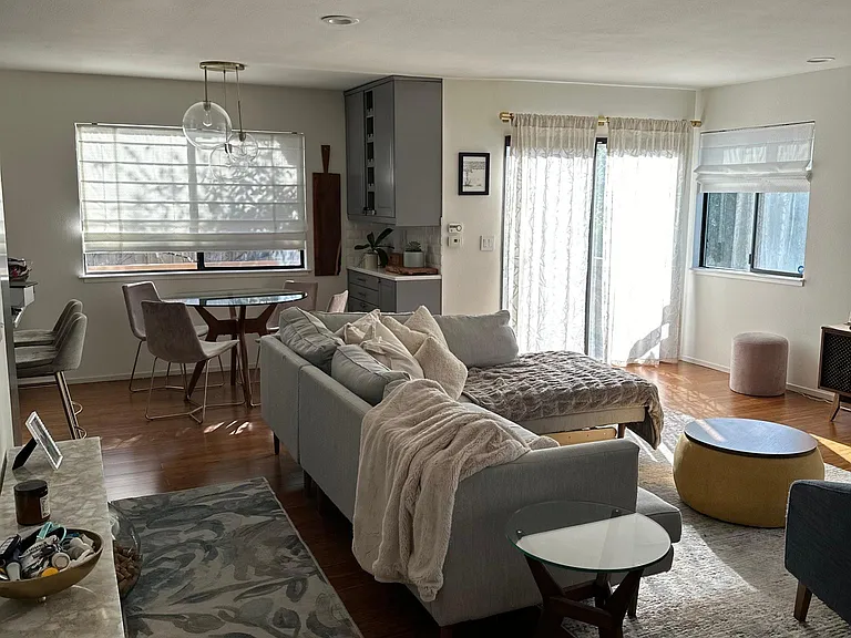 559 W Richmond Ave — Photo 4