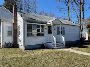 2 Morningside Pl, Pt Monmouth, NJ 07758