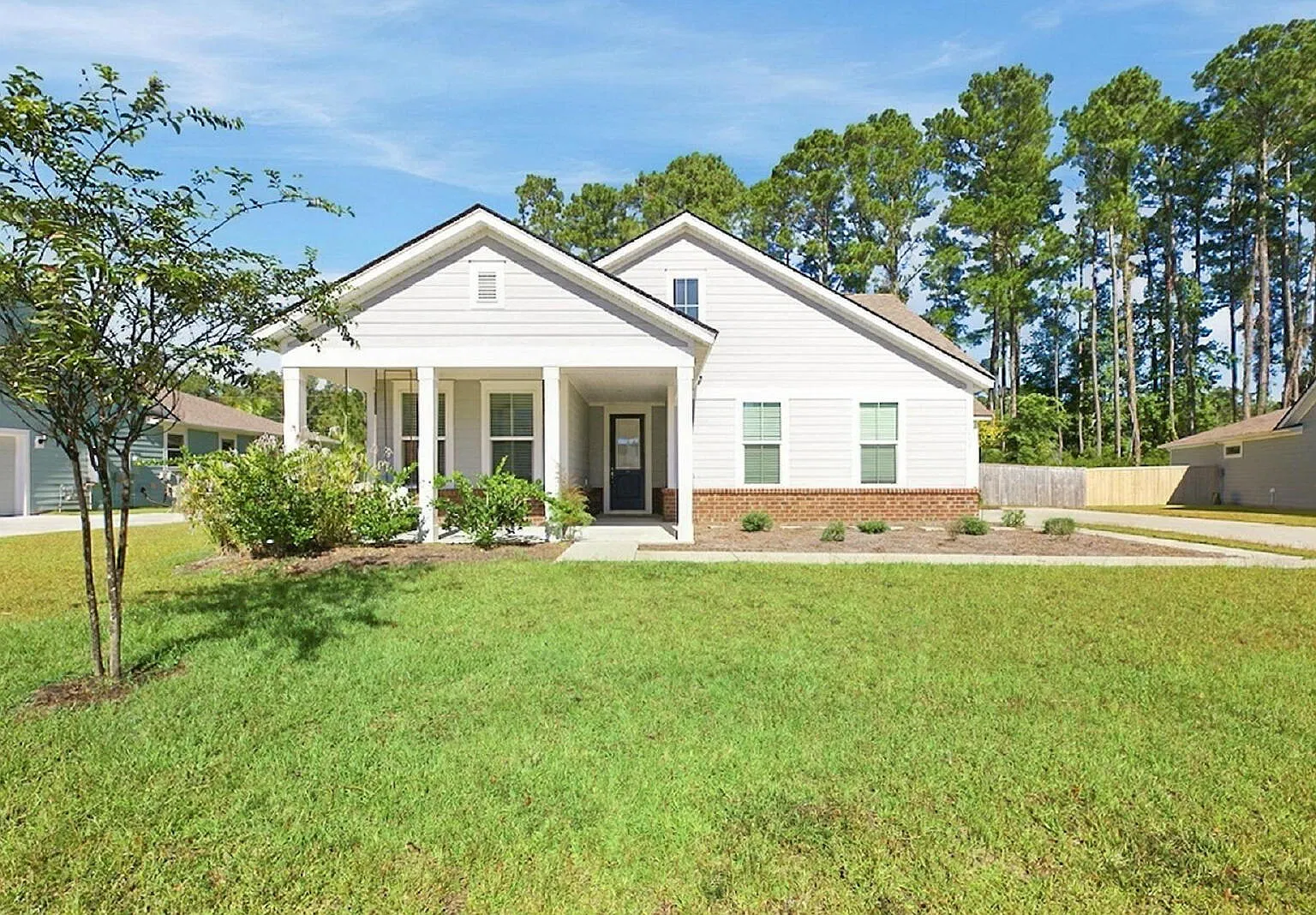 3 bed, 2.5 bath, 2172 sqft, $3,300 — Photo 1