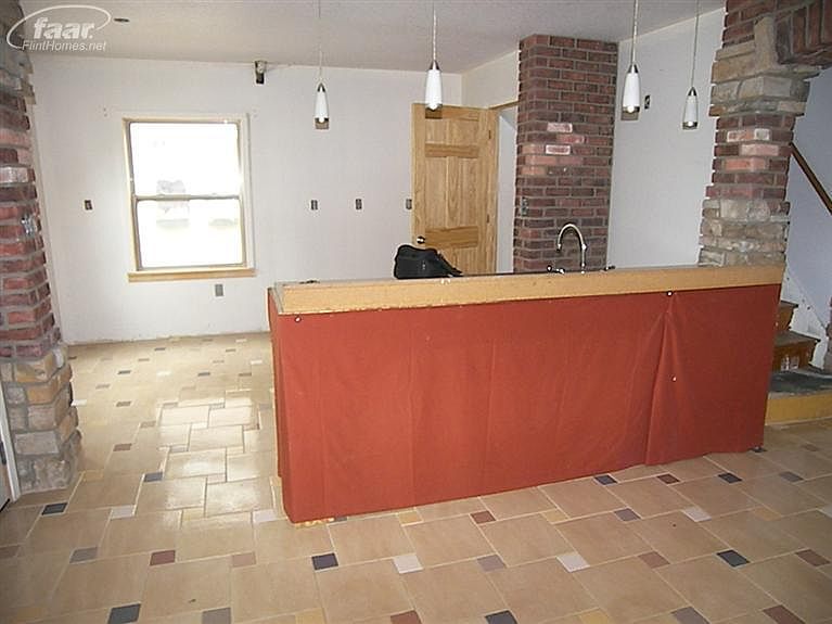 1306 Mann Ave, Flint, MI 48503 Zillow