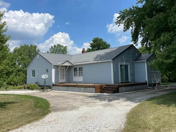 1289 N 230 E, Francesville, IN 47946