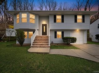 9 Harmony Lane, Glen Cove, NY