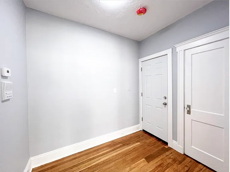 21 Whipple Ave #3 — Photo 3