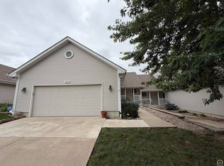 3101 SW Wanamaker Dr APT 62, Topeka, KS 66614