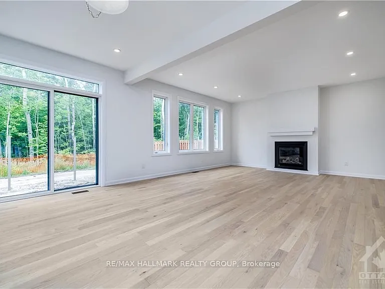 177 Lynn Coulter St — Photo 5