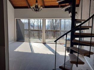 15 Country Squire Dr UNIT C, Cromwell, CT 06416