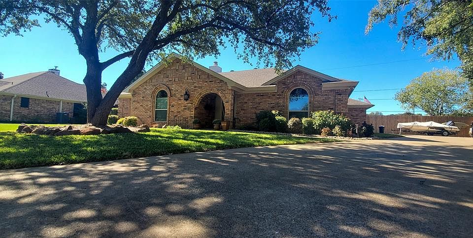 1st image of 2313 Farrington Ln