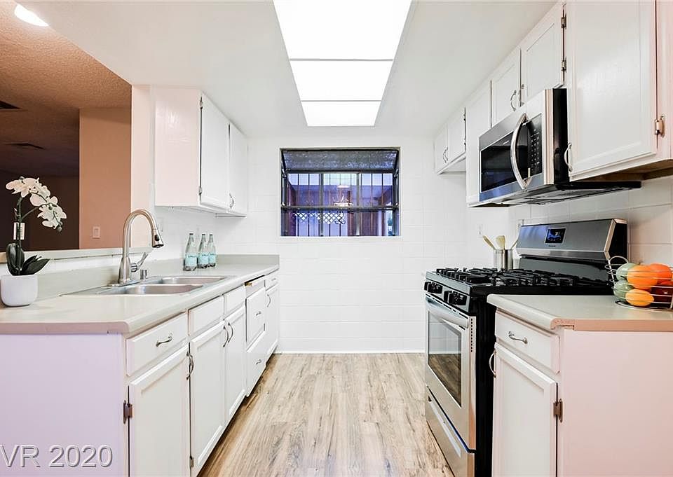 1st image of 465 Lamb Blvd #E