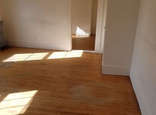 97 Langdon St APT 3, Manchester, NH 03101