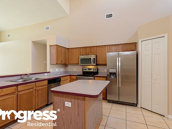4th image of 18513 Kingbird Dr