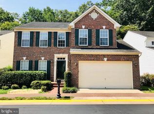 9162 Stonegarden Dr, Lorton, VA 22079