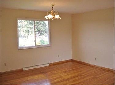 5th image of 440 Vista Dr