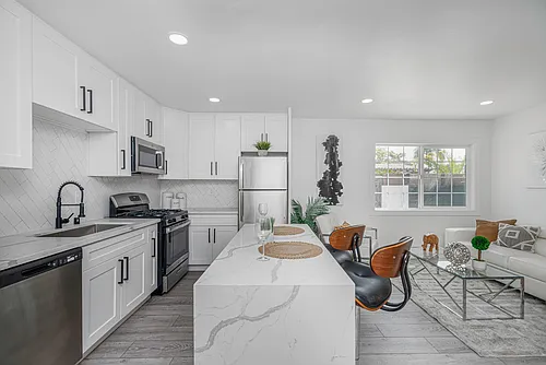 3127-31 Bancroft St #3131 Photo 1