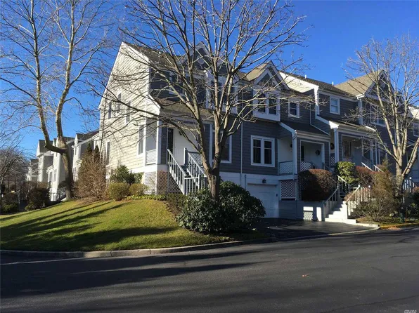33 Sea Court Ln, Port Jefferson, NY 11777