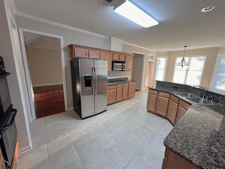 4883 Fox Springs Dr — Photo 7