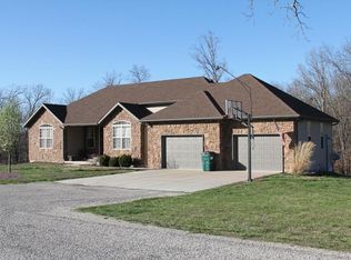 111 Flat Top Rd, Spokane, MO 65754